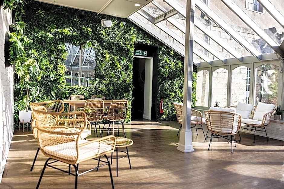 Marshall Meadows Manor House