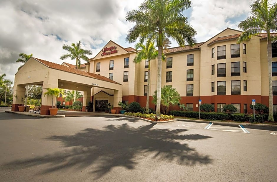 Hampton Inn By Hilton & Suites Fort Myers Beach/Sanibel Gateway