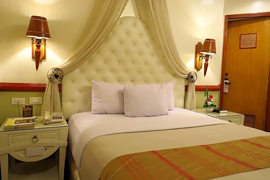 Camelot Hotel Quezon City powered by Cocotel