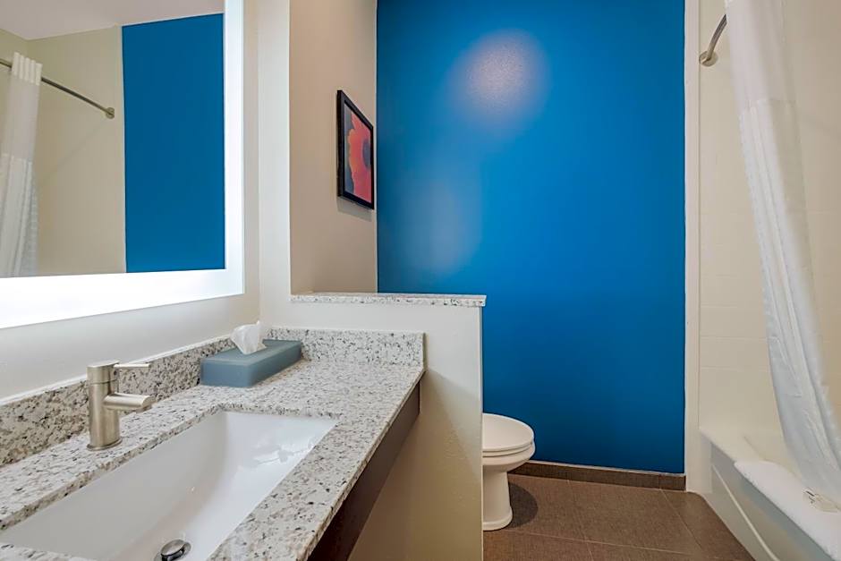 La Quinta Inn & Suites by Wyndham Sulphur (Lake Charles)