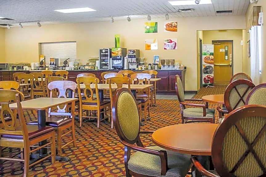 Wilkes Barre Inn & Suites conference center