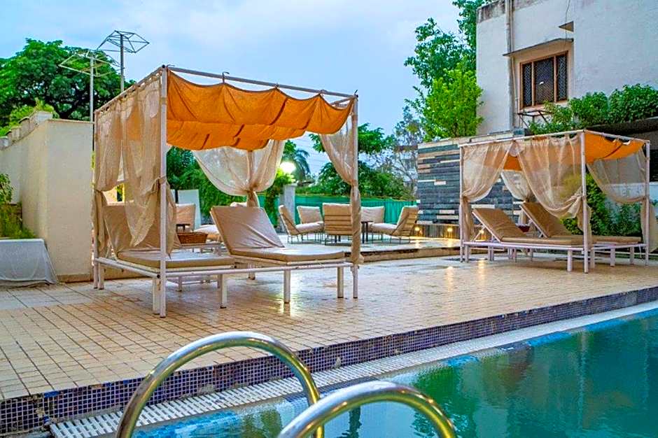 Golden Tulip Udaipur