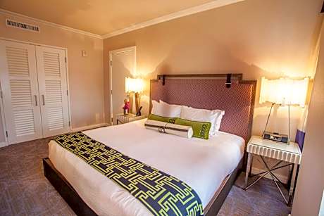 King Room with City View