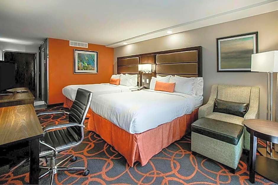 The Great Rivers, Ascend Hotel Collection