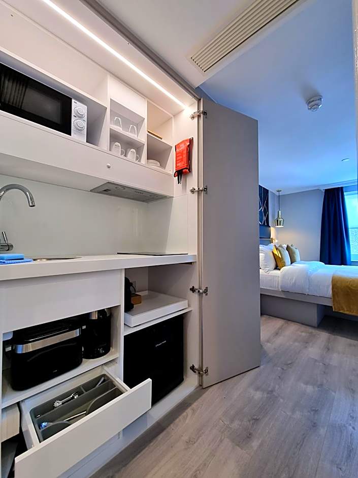 NOX Kensington Gardens