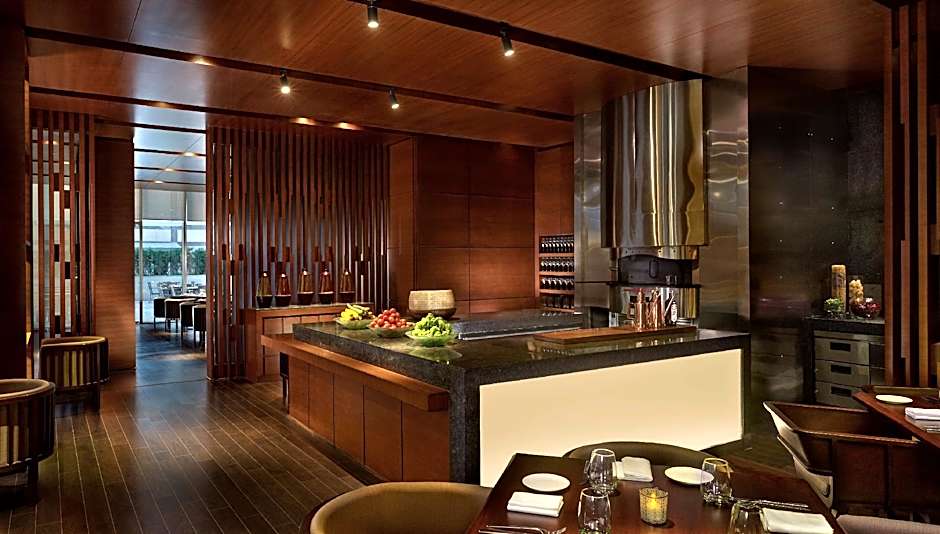Hyatt Regency Chandigarh, Elante Mall