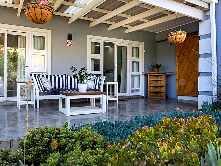 La Dolce Vita Gordon’s Bay