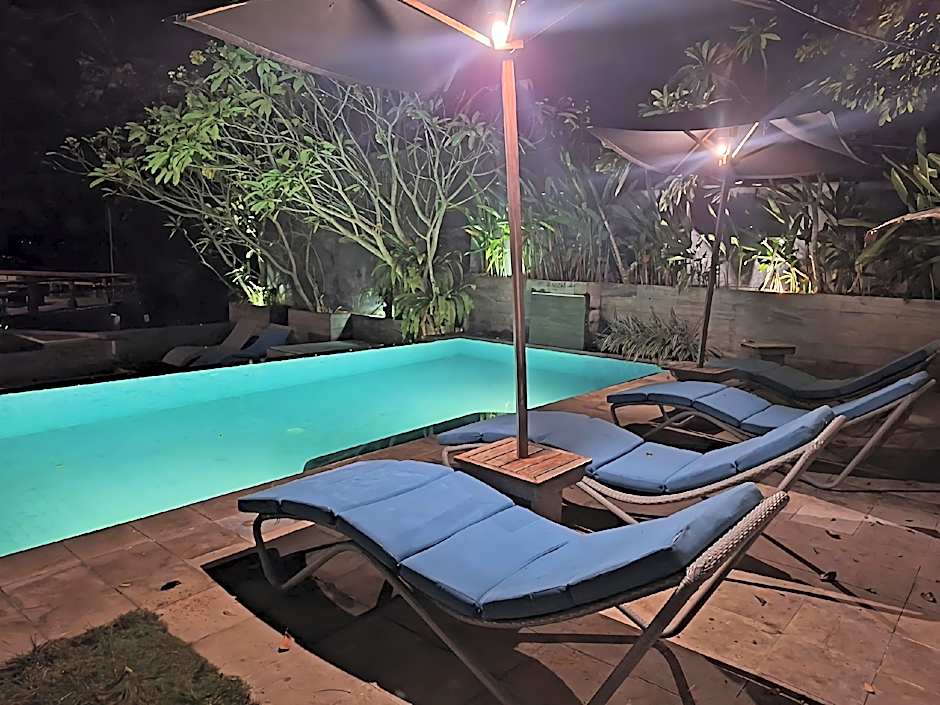 JavaCove Beach Hotel