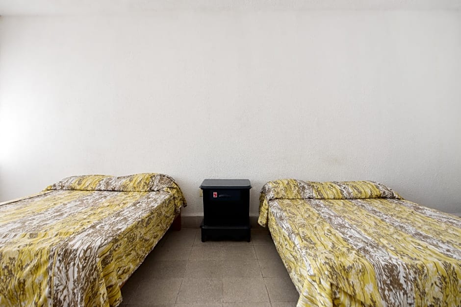 OYO Hotel Belmar,Caleta, Acapulco