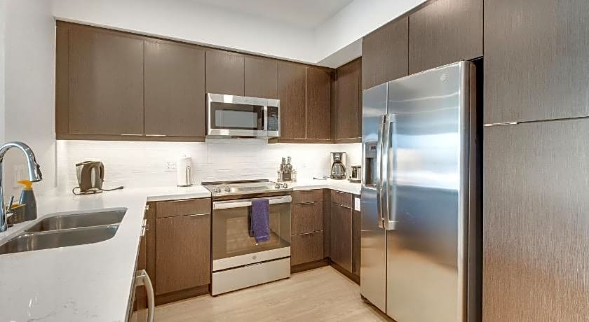 SuitesRUs Apart Hotel near Dodgers Stadium