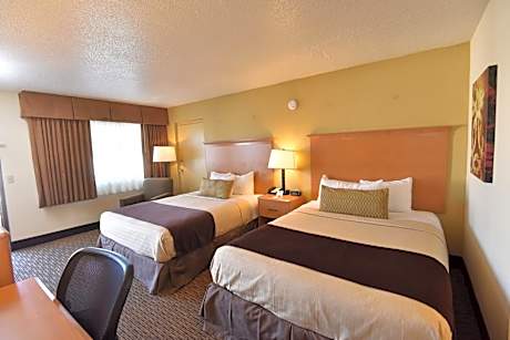 Double Room with Two Double Beds - Disability Access