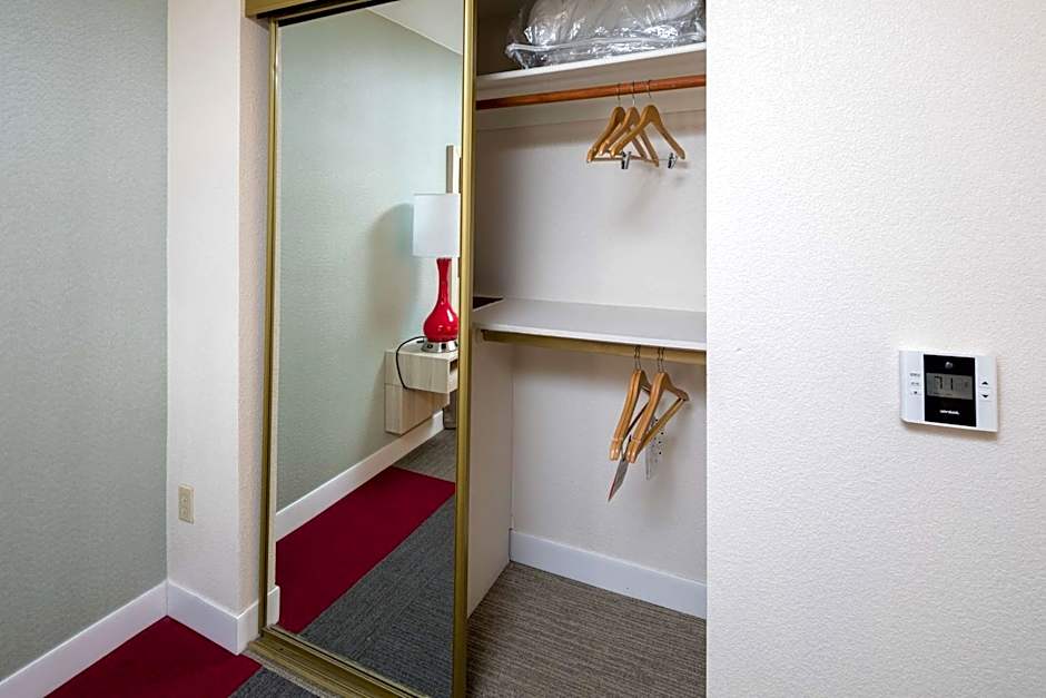 Hampton Inn By Hilton San Francisco-Airport