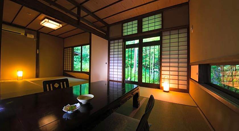 Yufuin Ryokan Gettouan