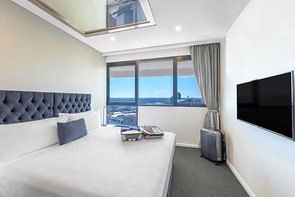 Meriton Suites Kent Street, Sydney