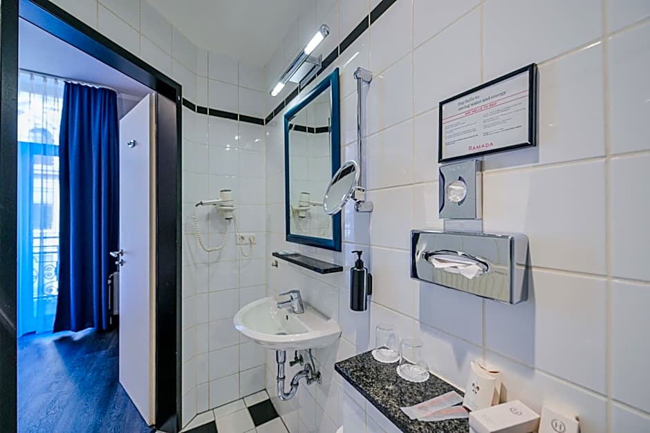 Ramada by Wyndham Frankfurt Central Station