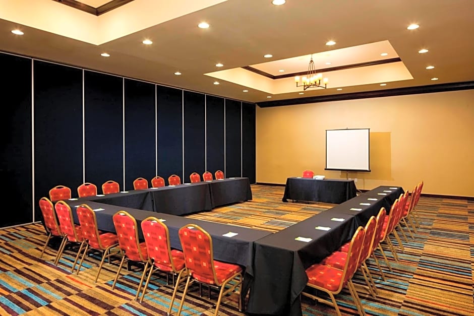 Fairfield Inn & Suites by Marriott Houston Intercontinental Airport