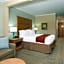 Holiday Inn Express & Suites Santa Clara - Silicon Valley By IHG