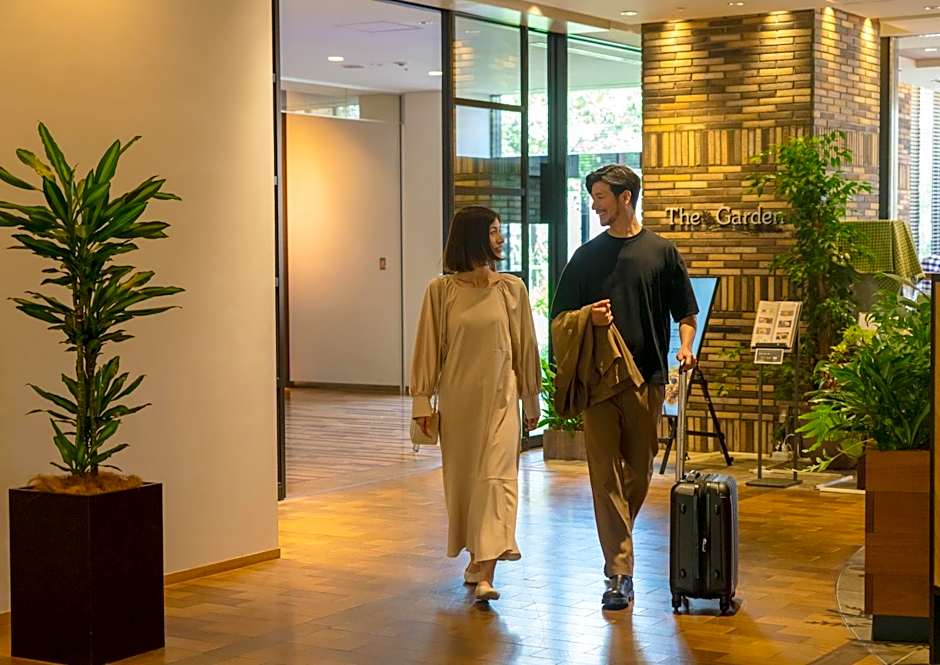 Ours Inn Hankyu