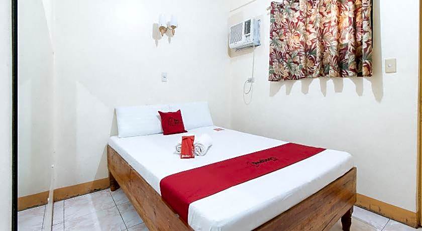 RedDoorz @ Golden Victory Hotel Mabalacat Pampanga