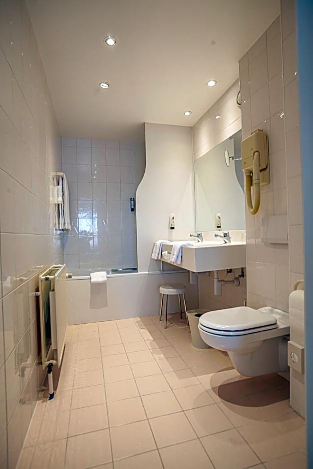 Hotel Monaco Zeebrugge Beach by Rikas Hotels