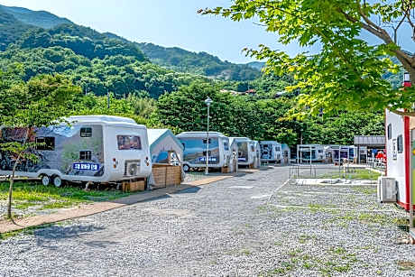 Jirisan Forest Caravan Park