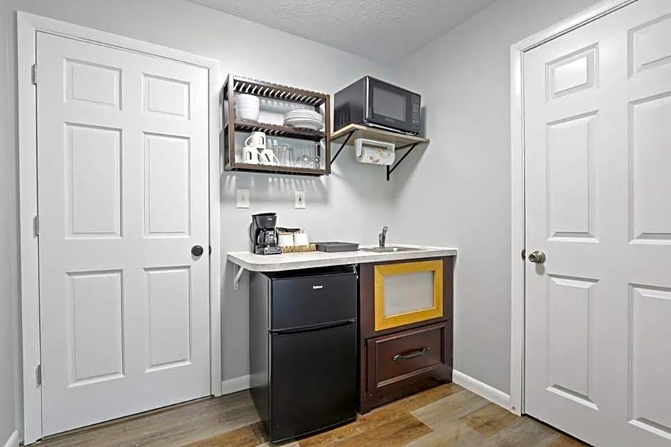 Housepitality - The Restful Studio - Cozy