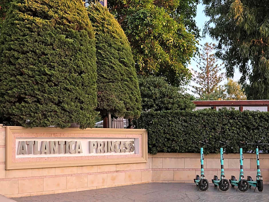 Atlantica Princess Hotel