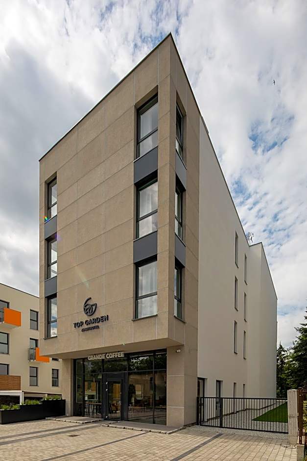 TOP Garden Aparthotel