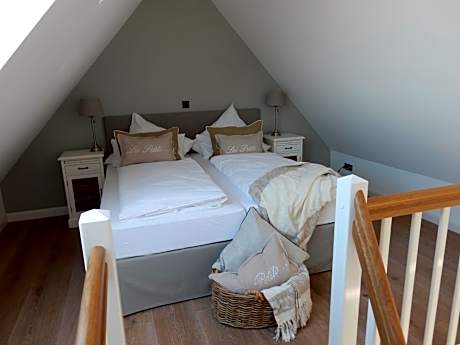 Boardinghouse Obergeschoss/Maisonette  mit Balkon und Parkblick