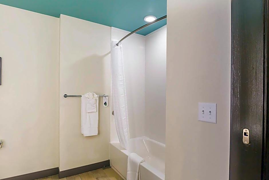 Marina Bay Hotel & Suites, an Ascend Collection Hotel