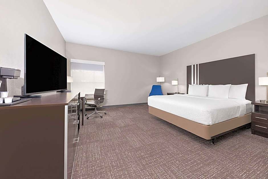 La Quinta Inn & Suites by Wyndham Tyler-University Area