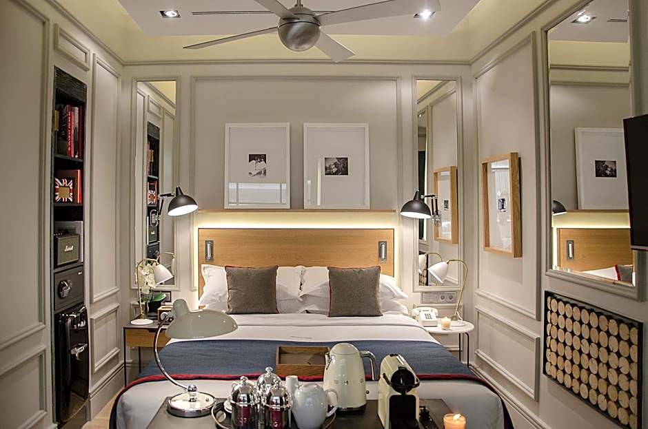 Browns Central Hotel