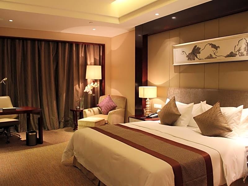 Howard Johnson Nanshan Plaza Bengbu Hotel