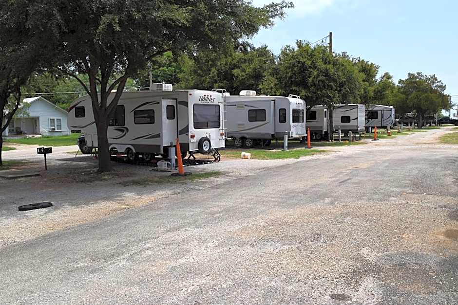 Albany Inn & RV Campground