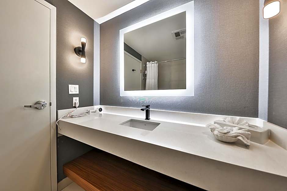 Admiral Inn Mississauga