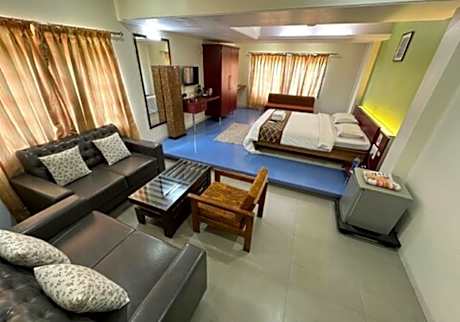 Hotel Vivek Ratnagiri