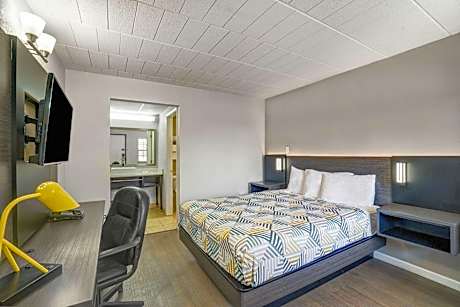 Deluxe Queen Room - Smoking