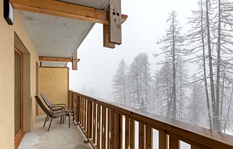 One Bedroom Cabin - Sleeps 6