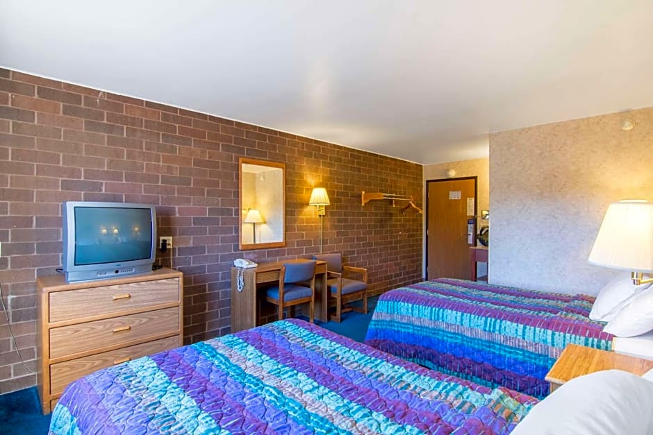 Motel 6-Eau Claire, WI
