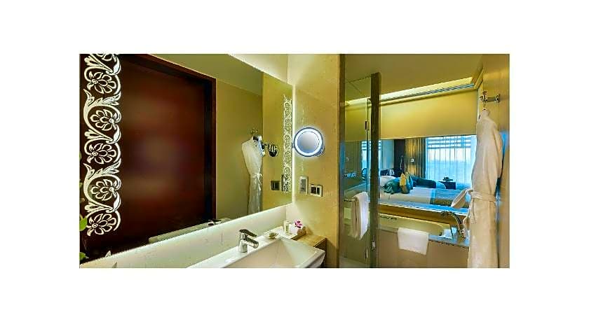 Crowne Plaza Ahmedabad City Centre By IHG