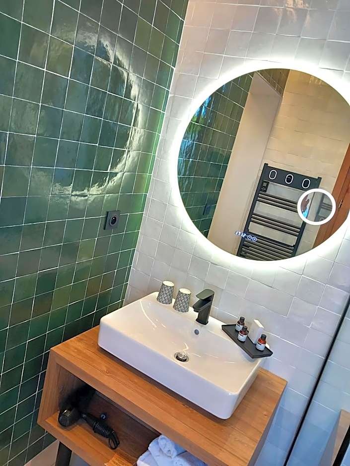 Intense Boutik-Hôtel