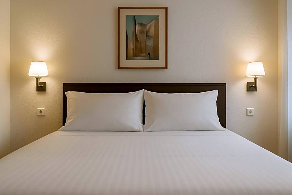 Hôtel de la Poste Martigny - City Center