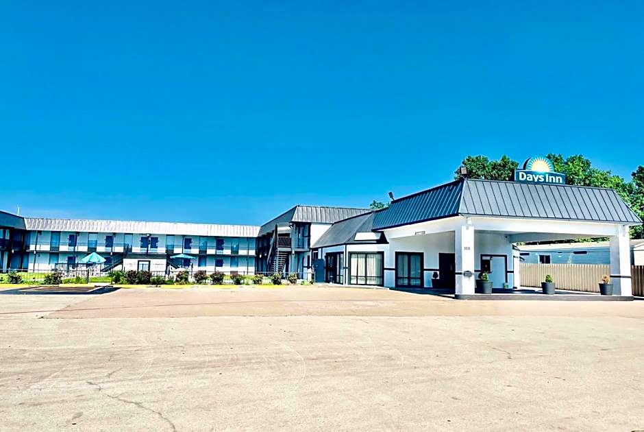 Photo 1 of 13 of Days Inn by Wyndham Burleson Ft. Worth