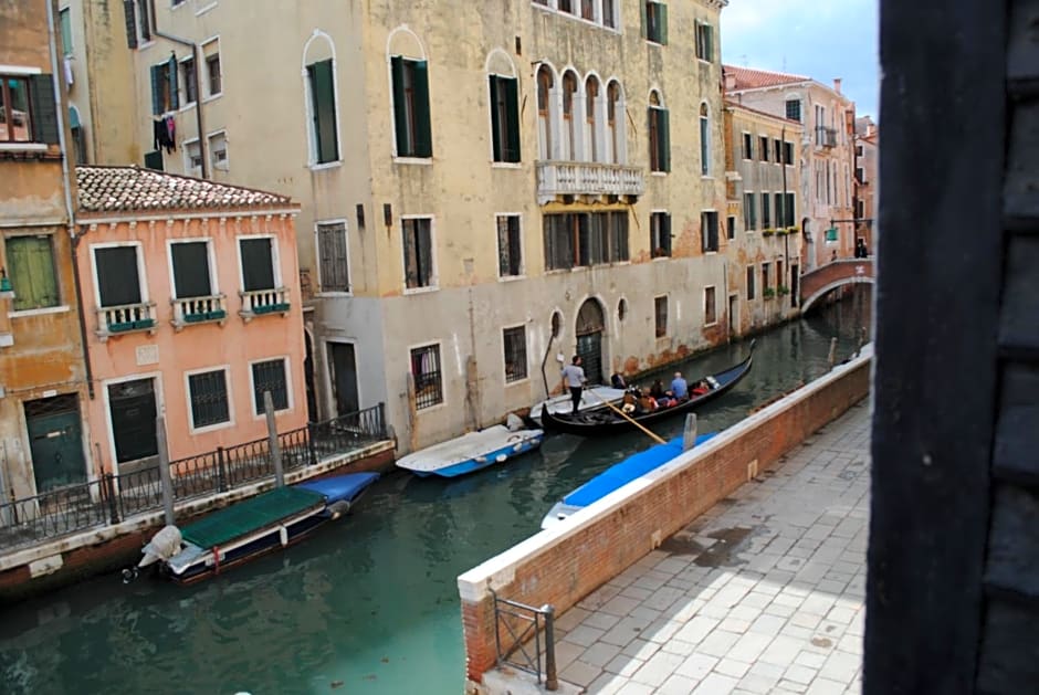 B&B Luxury San Firmino Canal View