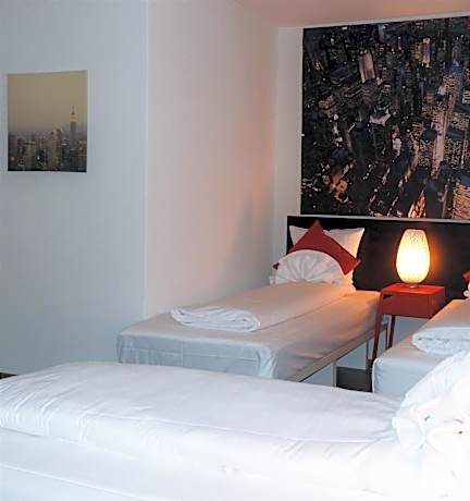 Triple Room with Garden View