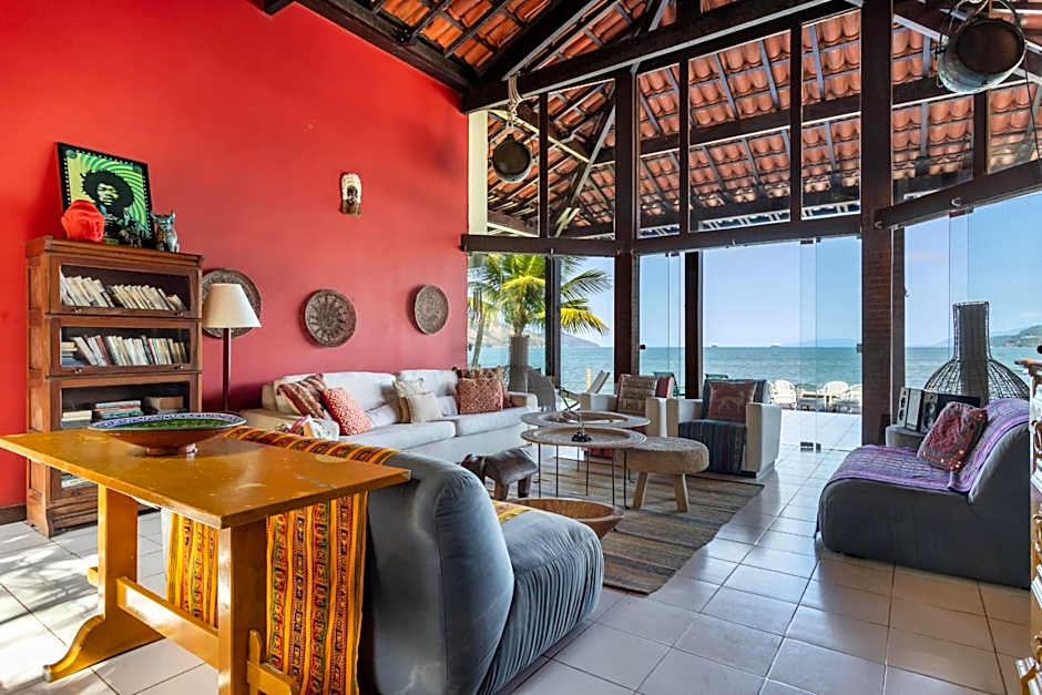 Casa com praia particular em Mangaratiba - Mangaratiba