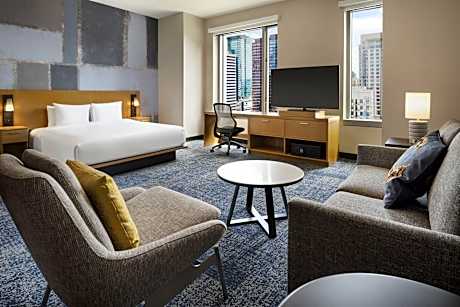 Executive King Room with Sofa Bed