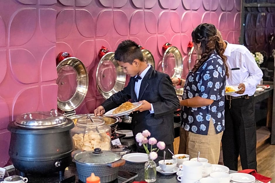 Premiere Hotel Tegal