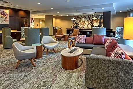 Courtyard by Marriott Newport News Airport