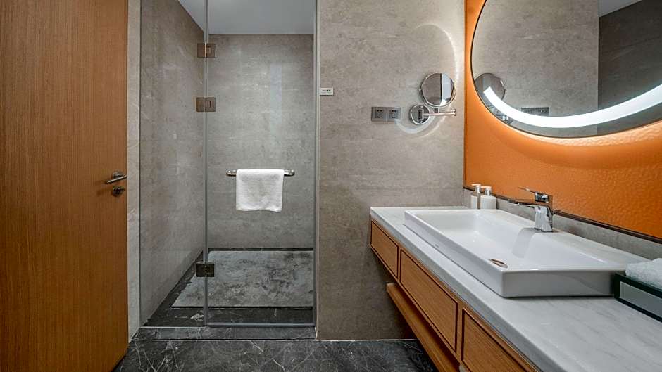 Holiday Inn Luzhou Longjian By IHG